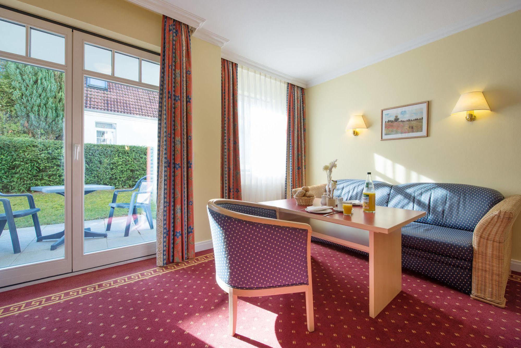 Aparthotel Villa am Konzertgarten Ostseebad Kühlungsborn Exterior foto